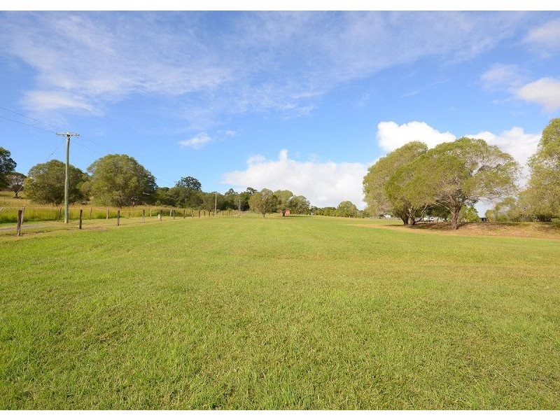 9 Mitchell Avenue, Craignish QLD 4655