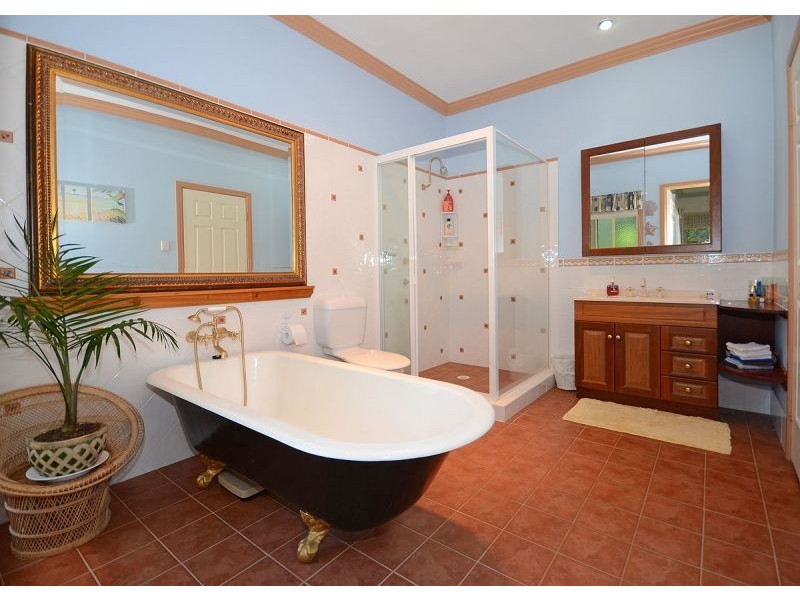 2 Foxwood Court, Dundowran Beach QLD 4655