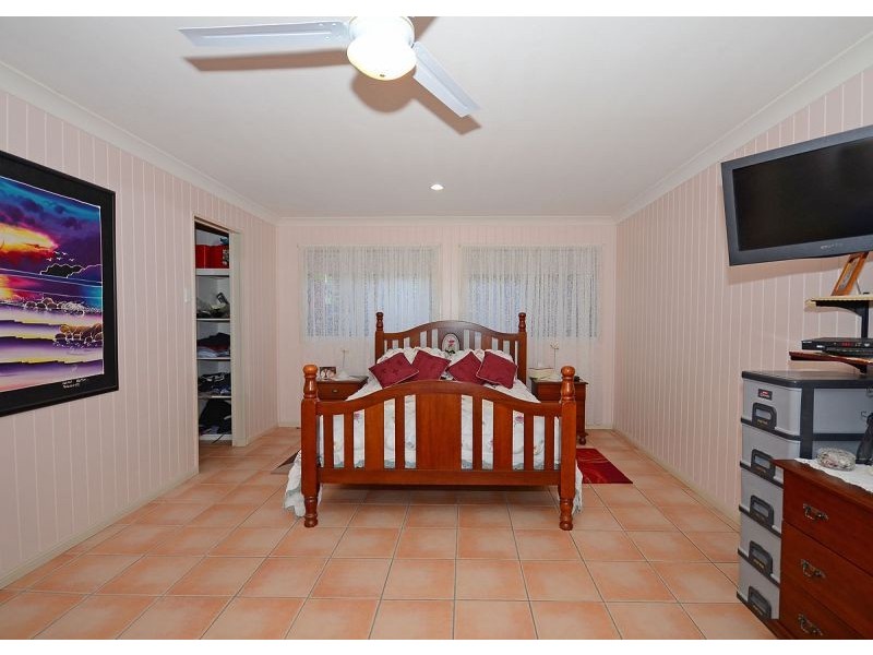 32 Brighton Street, Point Vernon QLD 4655
