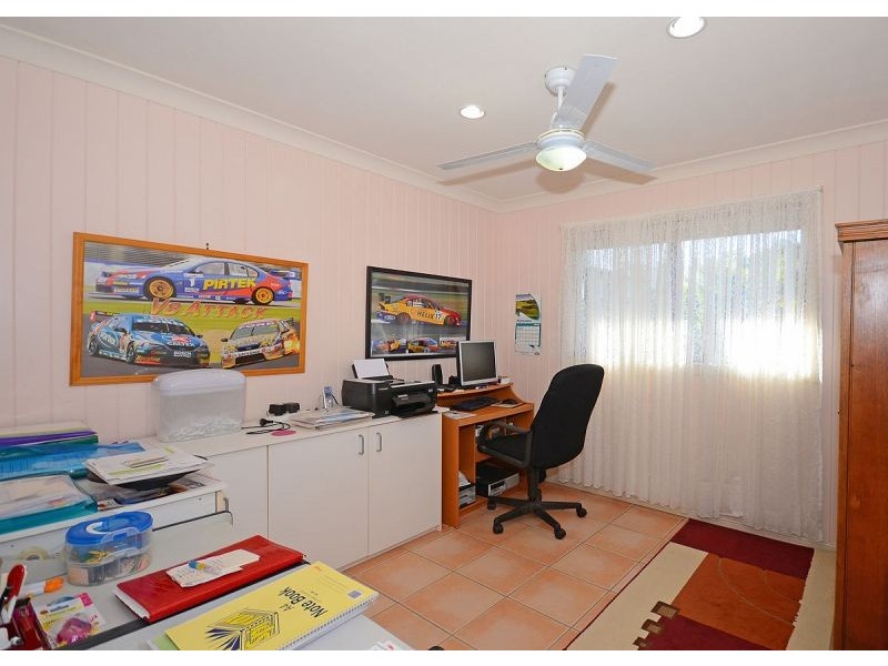 32 Brighton Street, Point Vernon QLD 4655