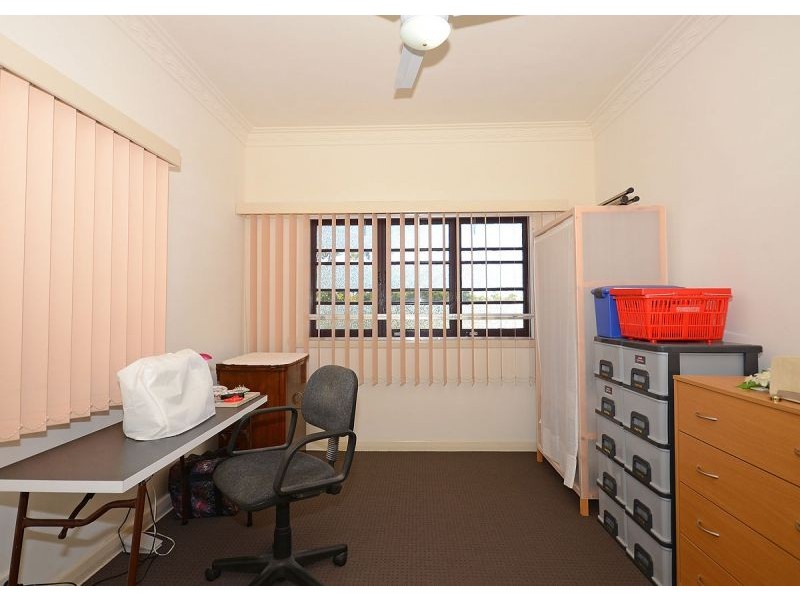 32 Brighton Street, Point Vernon QLD 4655