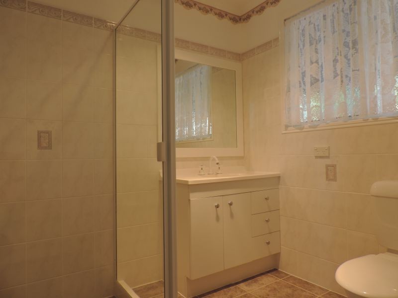 24 Pilot Street, Urangan QLD 4655