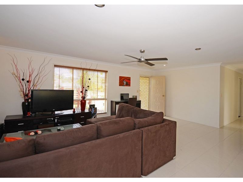 116 Snapper Street, Kawungan QLD 4655