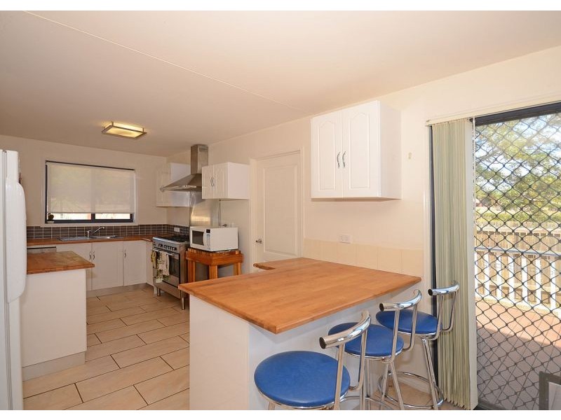 6 Deeds Court, Dundowran Beach QLD 4655