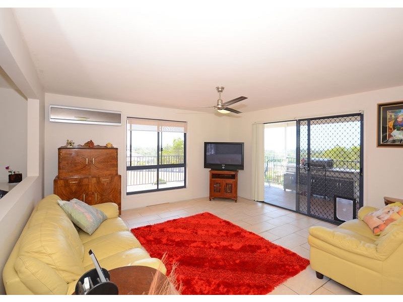 6 Deeds Court, Dundowran Beach QLD 4655