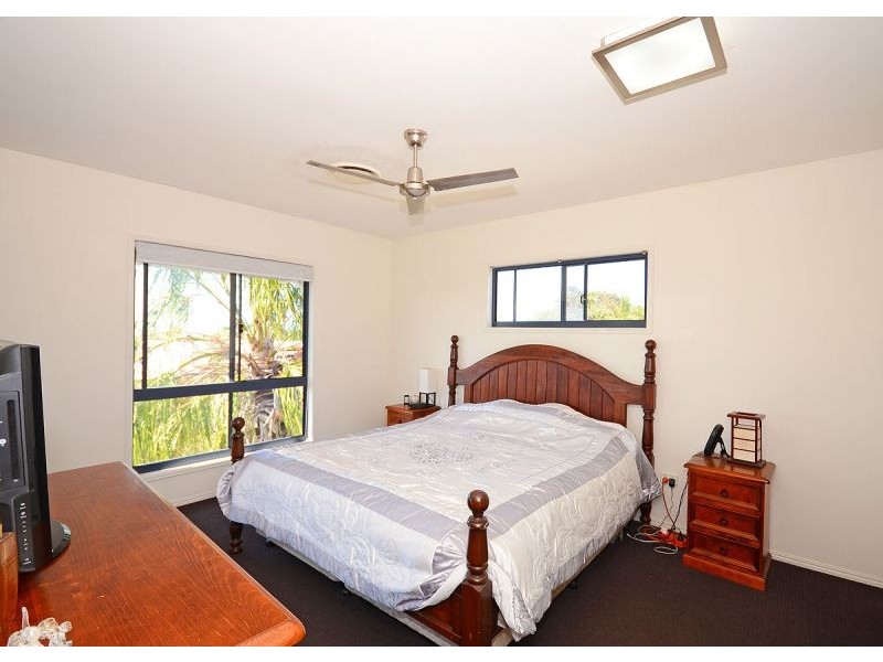 6 Deeds Court, Dundowran Beach QLD 4655