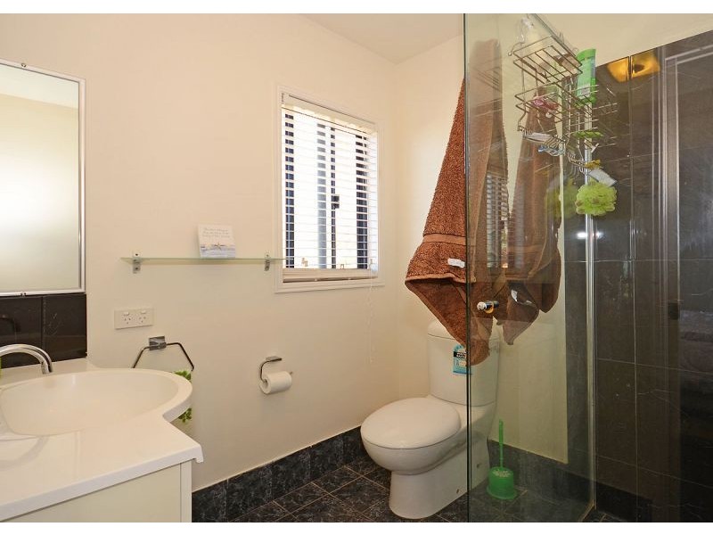 6 Deeds Court, Dundowran Beach QLD 4655