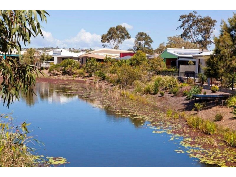 7 Satinwood Avenue, Urraween QLD 4655