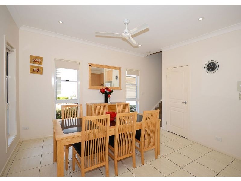 1/31 Stephenson Street, Pialba QLD 4655