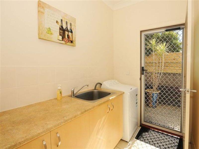 1/31 Stephenson Street, Pialba QLD 4655