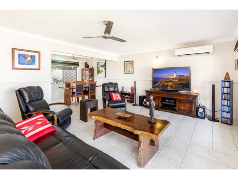 106 Truro Street, Torquay QLD 4655
