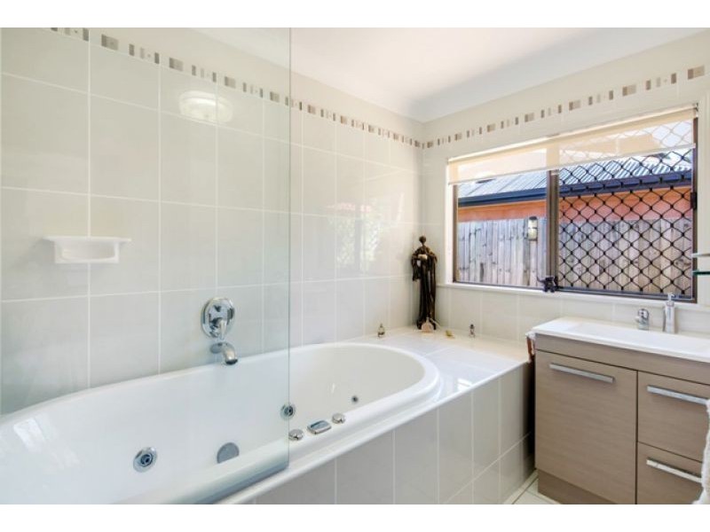 106 Truro Street, Torquay QLD 4655