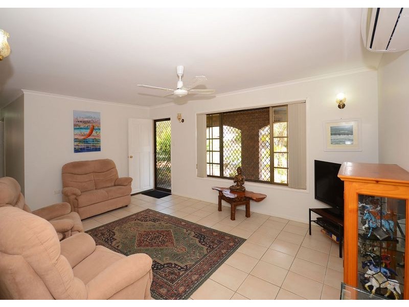 2 Michelle Drive, Point Vernon QLD 4655