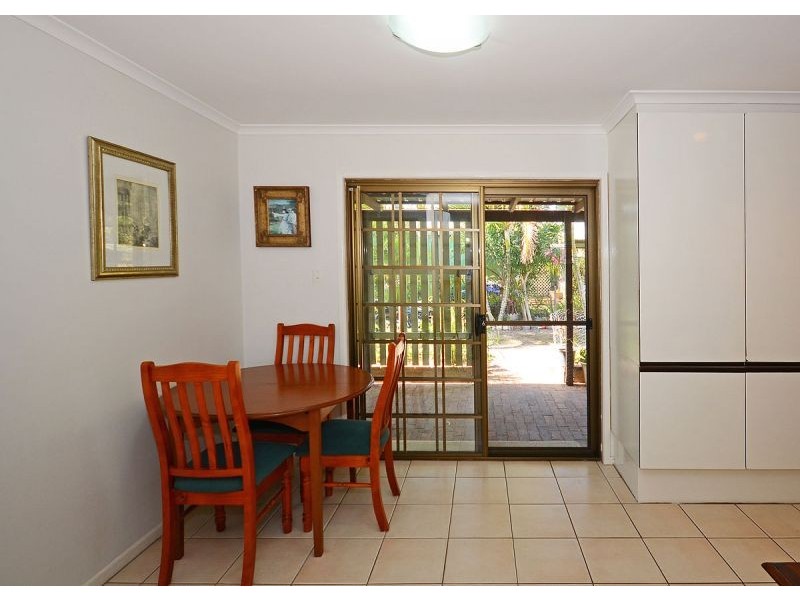 2 Michelle Drive, Point Vernon QLD 4655