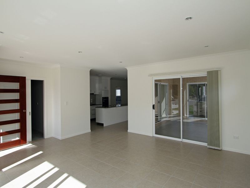 4 Chani Close, Wondunna QLD 4655