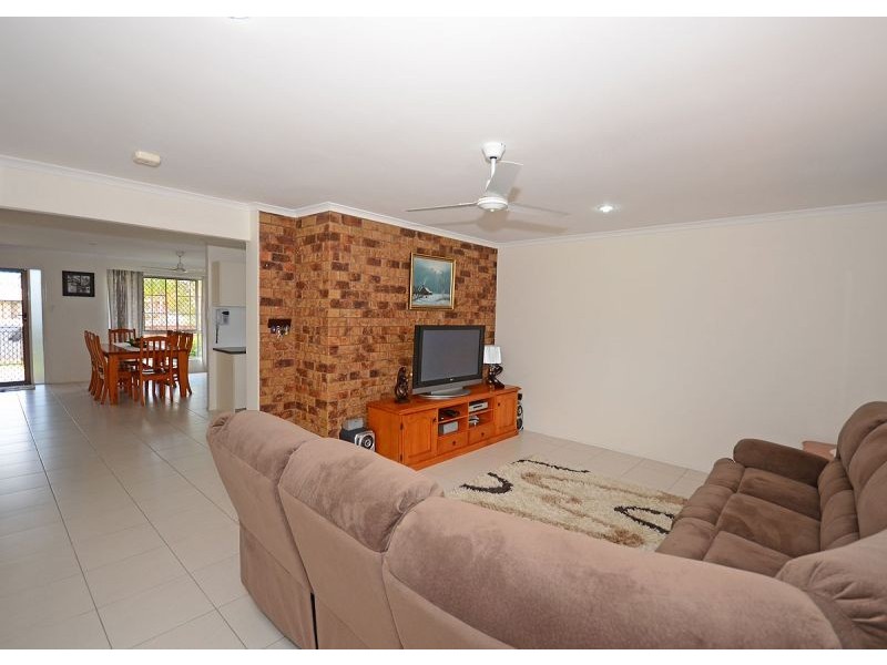 5 Cassandra Crescent, Urangan QLD 4655