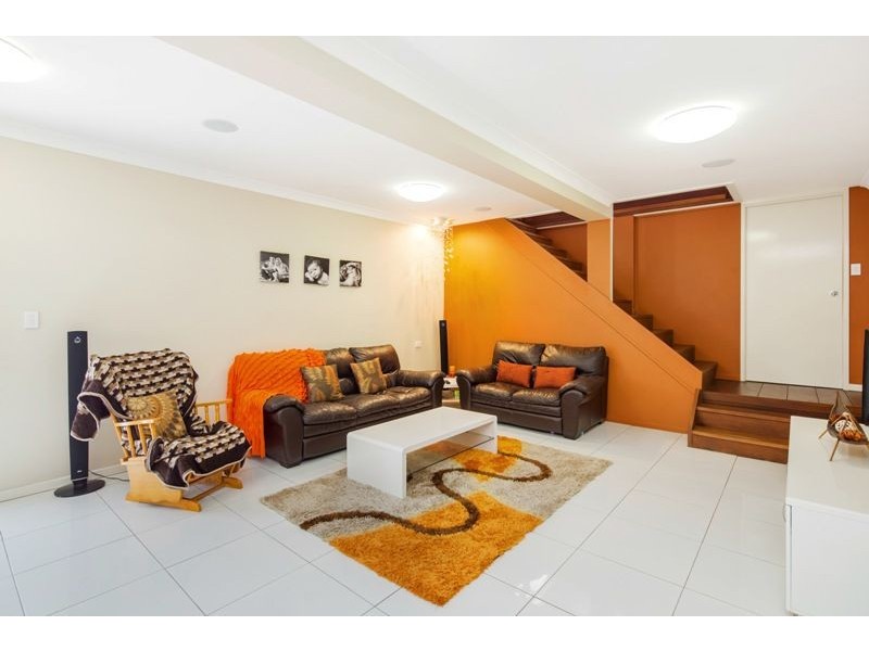 42 John Street, Scarness QLD 4655