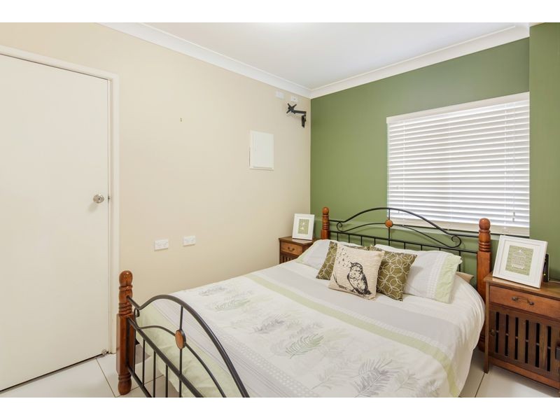 42 John Street, Scarness QLD 4655