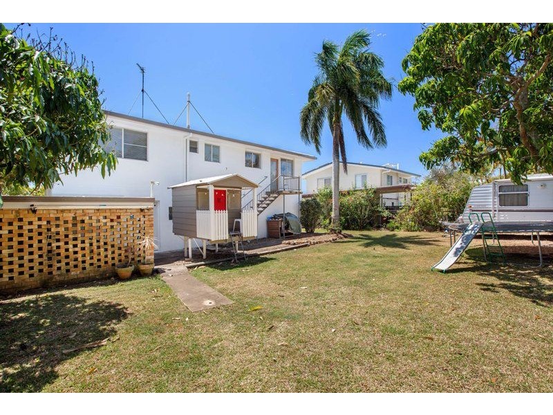 42 John Street, Scarness QLD 4655