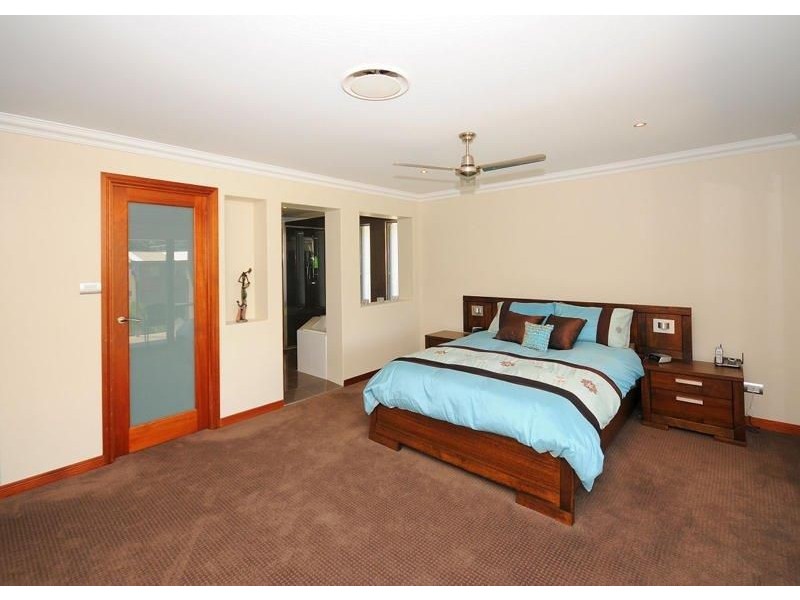 2/13 Cypress Street, Torquay QLD 4655