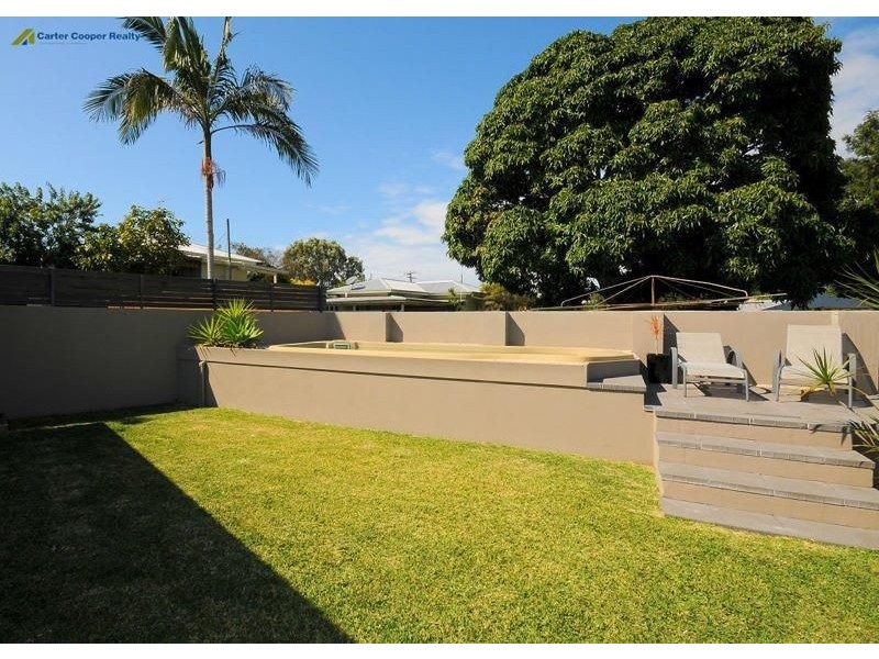 2/13 Cypress Street, Torquay QLD 4655