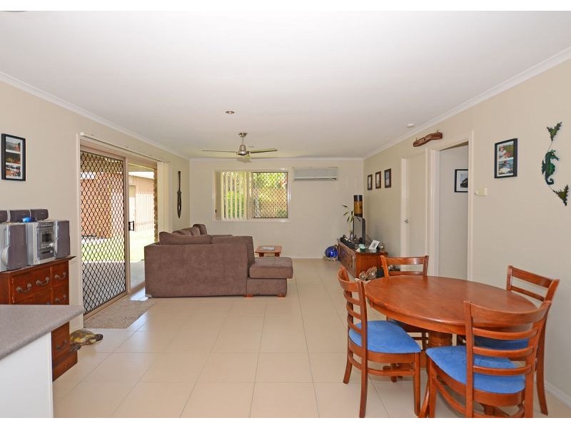 21 Rachael Street, Point Vernon QLD 4655