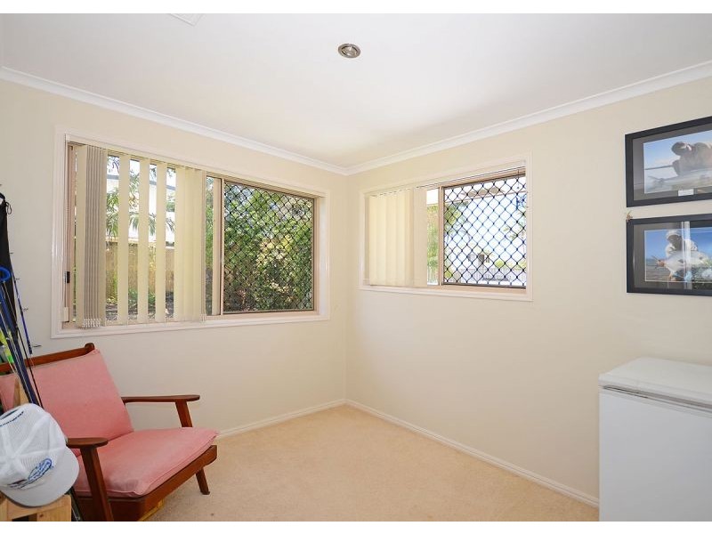 21 Rachael Street, Point Vernon QLD 4655