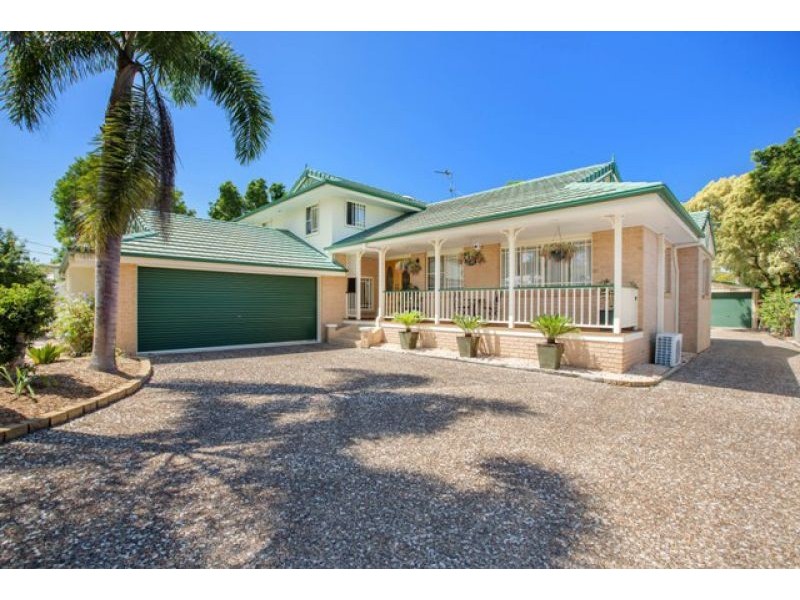 66 King Street, Urangan QLD 4655