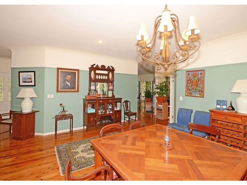 6 Flora Court, Dundowran Beach QLD 4655