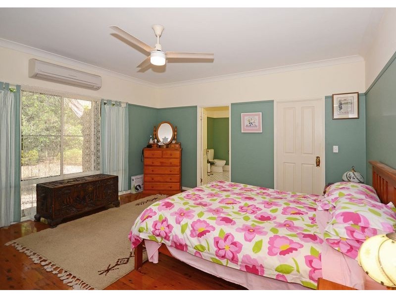 6 Flora Court, Dundowran Beach QLD 4655