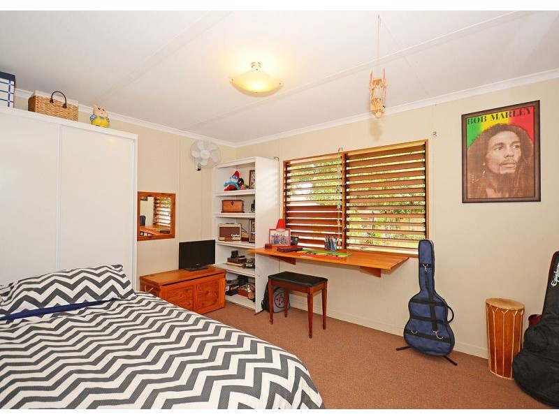 92 Truro Street, Torquay QLD 4655