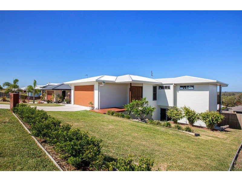 17 Sandy View Drive, Nikenbah QLD 4655