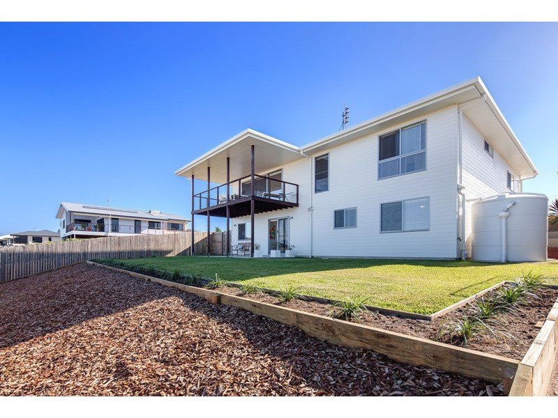 17 Sandy View Drive, Nikenbah QLD 4655