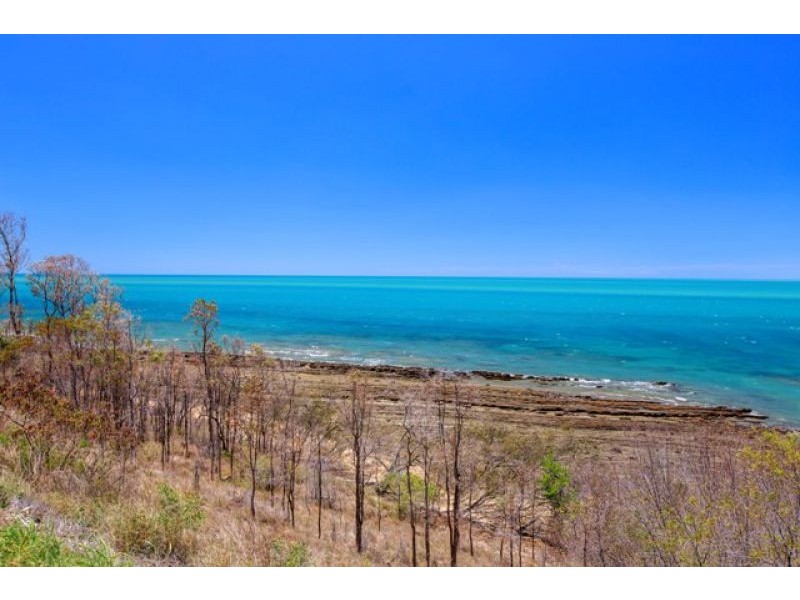 58 Esplanade, Point Vernon QLD 4655