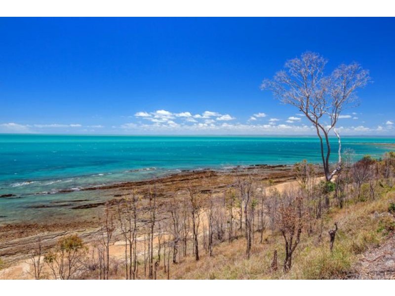 58 Esplanade, Point Vernon QLD 4655