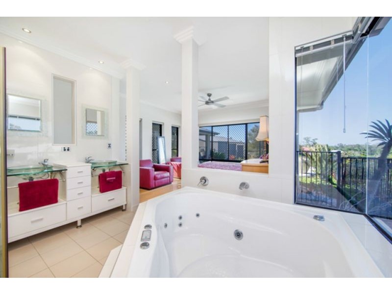 5 Jasmine Court, Dundowran Beach QLD 4655