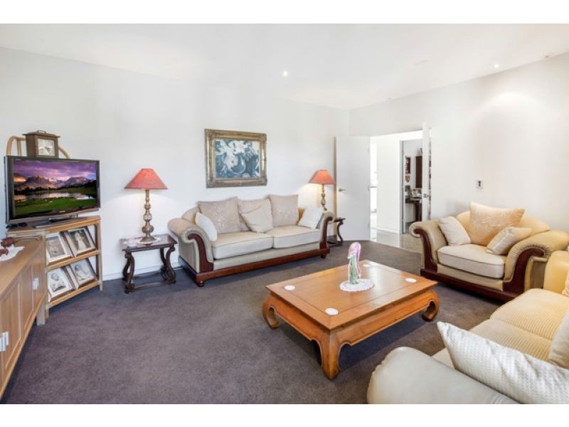 5 Jasmine Court, Dundowran Beach QLD 4655