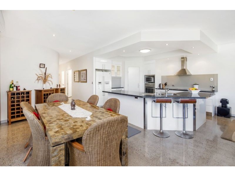 5 Jasmine Court, Dundowran Beach QLD 4655