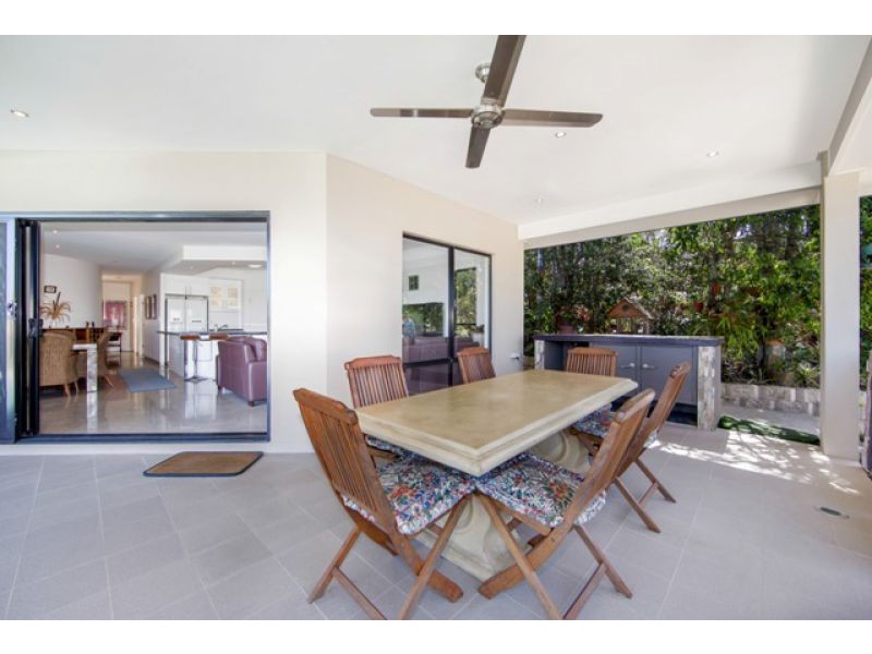 5 Jasmine Court, Dundowran Beach QLD 4655