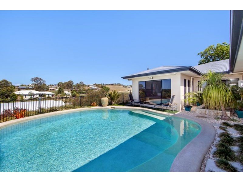 5 Jasmine Court, Dundowran Beach QLD 4655