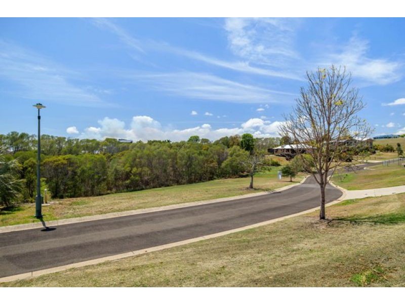 13 Edgewater Court, Craignish QLD 4655