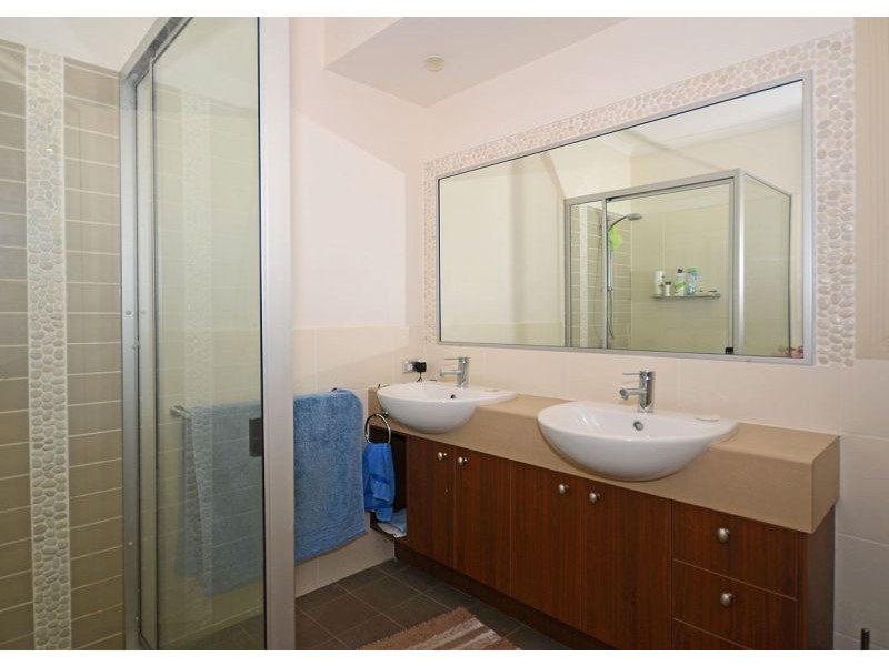 9/230 Pulgul Street, Urangan QLD 4655