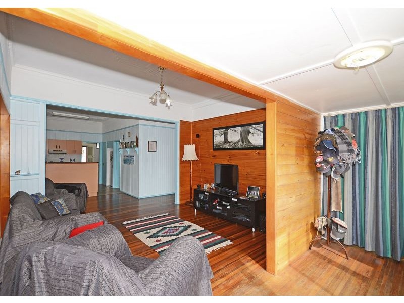 43 Kent Street, Urangan QLD 4655