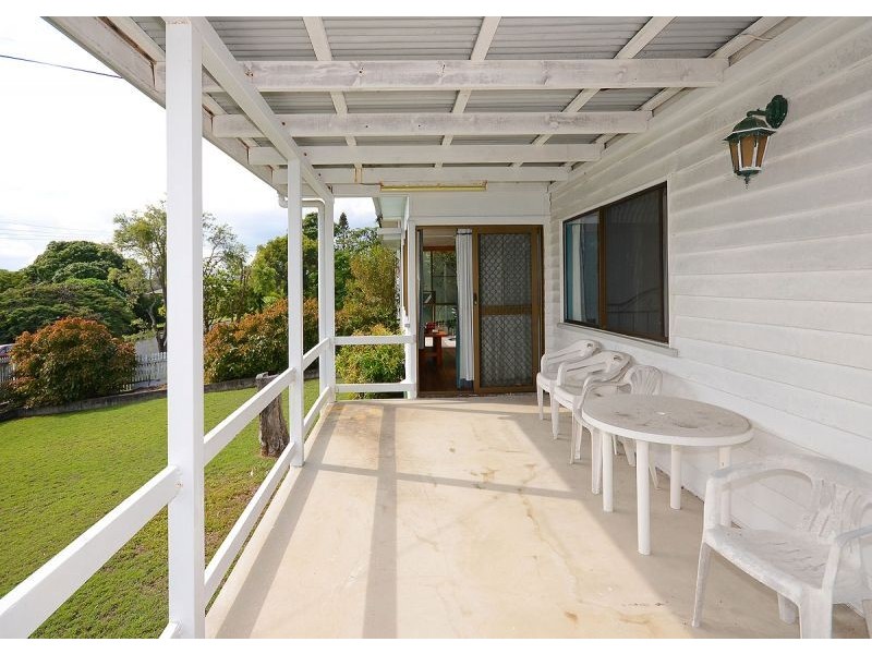 43 Kent Street, Urangan QLD 4655