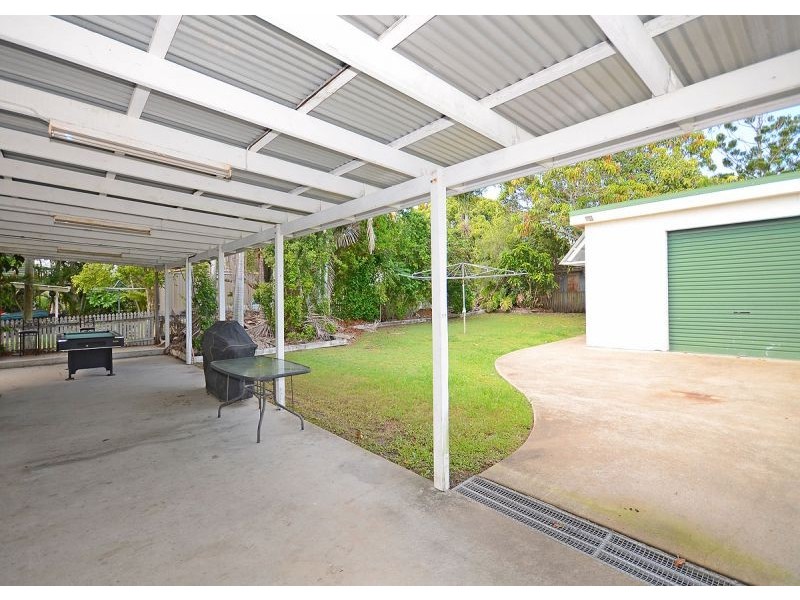 43 Kent Street, Urangan QLD 4655