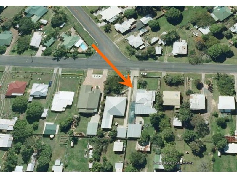 43 Kent Street, Urangan QLD 4655