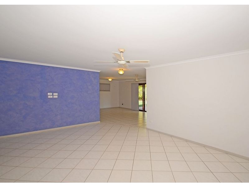 8 Dove Way, Eli Waters QLD 4655