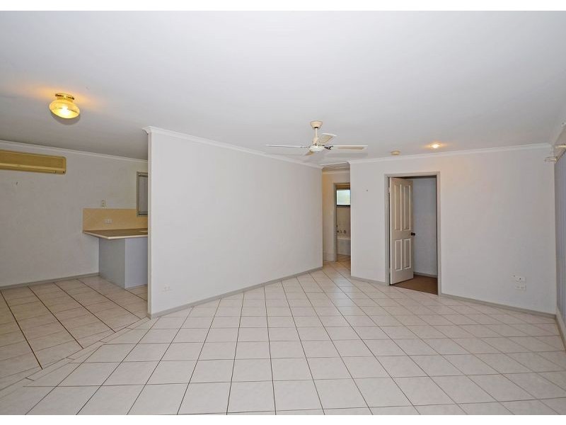 8 Dove Way, Eli Waters QLD 4655