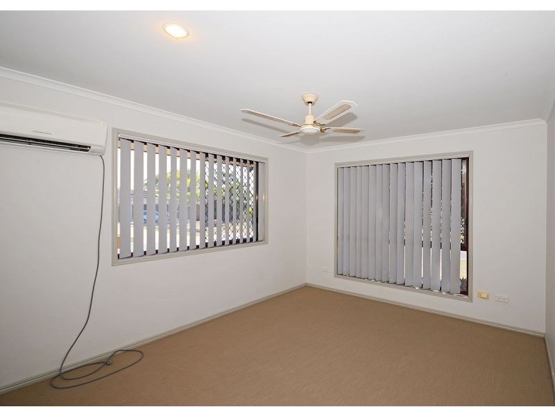 8 Dove Way, Eli Waters QLD 4655