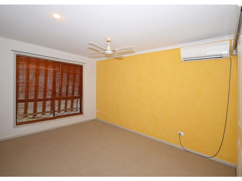 8 Dove Way, Eli Waters QLD 4655